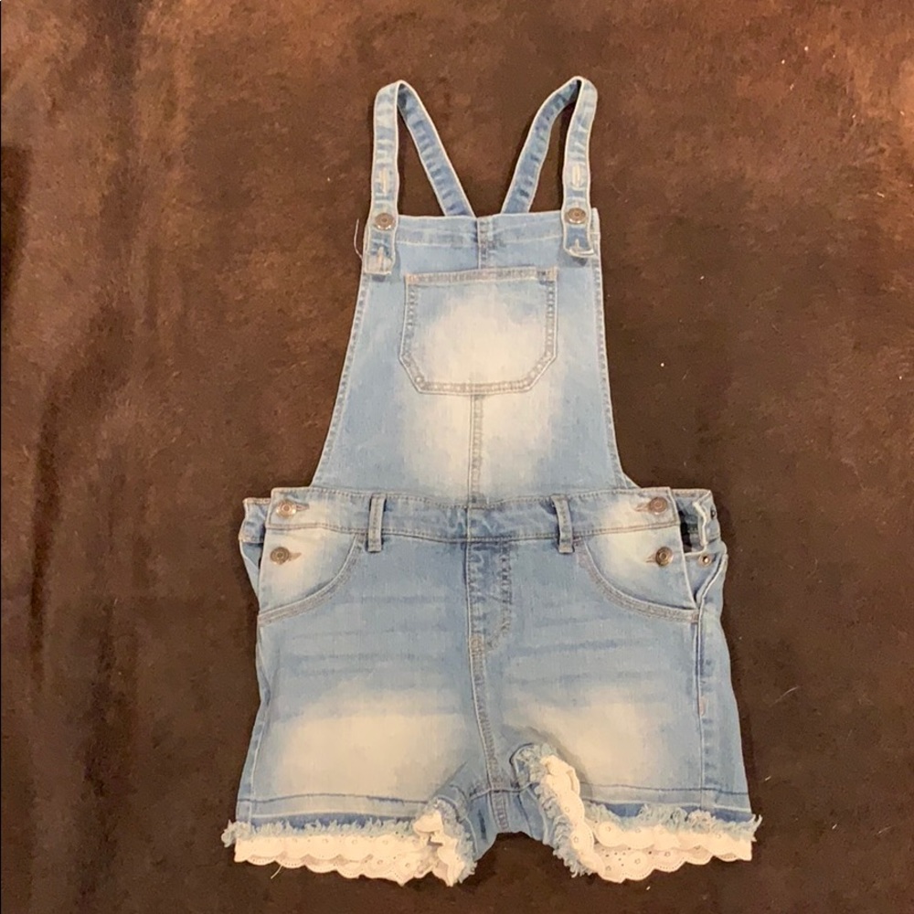 Short overalls